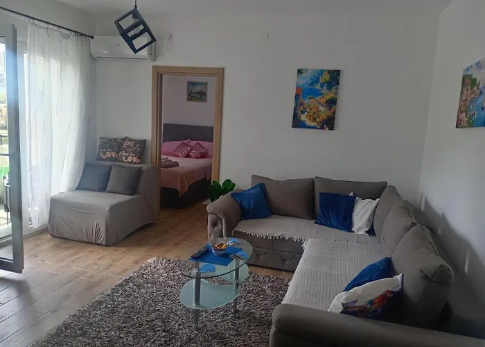 Lägenhet Ninarelax *