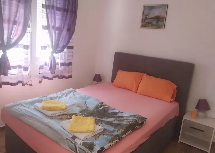 Lägenhet Ninarelax *